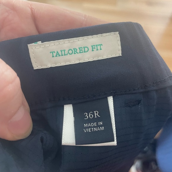 Jos. A Bank Shorts - Size 36 - Picture 4 of 4